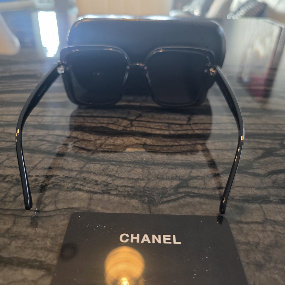 NWT AUTHENTIC CHANEL 5419 Black Square Sunglasses with Gold CC Accents On Lenses - Picture 3 of 9